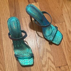 Metallic Teal Snake-detail Women's Heeled Sandals size 7